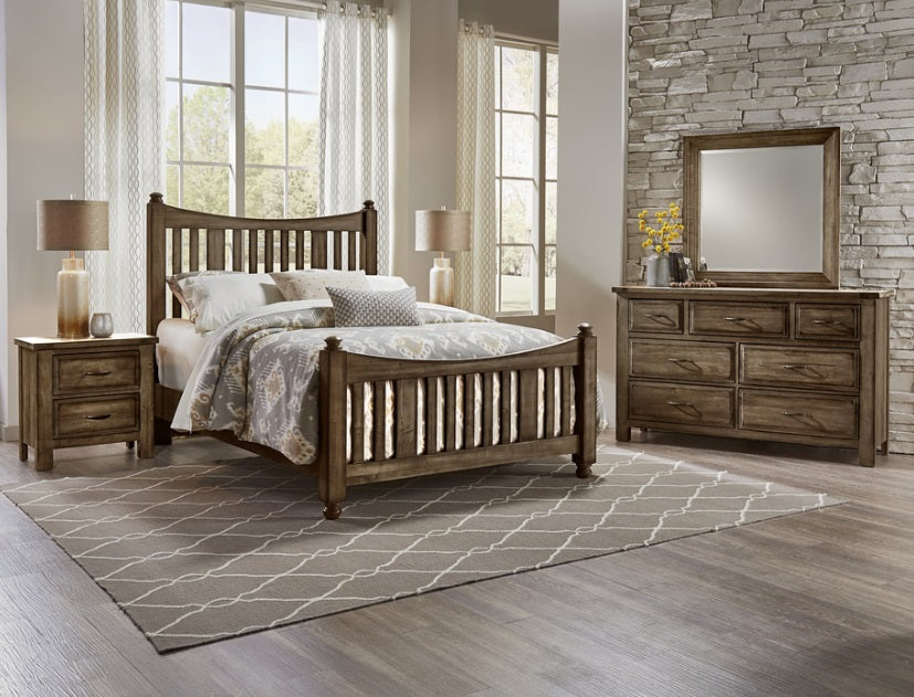Vaughan-Bassett Maple Road Queen Slat Poster Bed in Maple Syrup