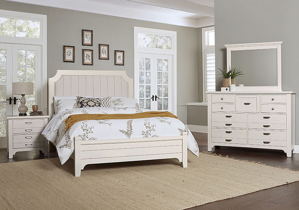 Vaughan-Bassett Bungalow 9 Drawer Master Dresser in Lattice
