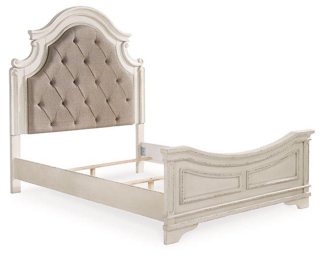 Realyn Upholstered Bed