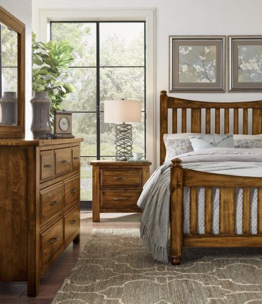 Vaughan-Bassett Maple Road Queen Slat Poster Bed  in Antique Amish