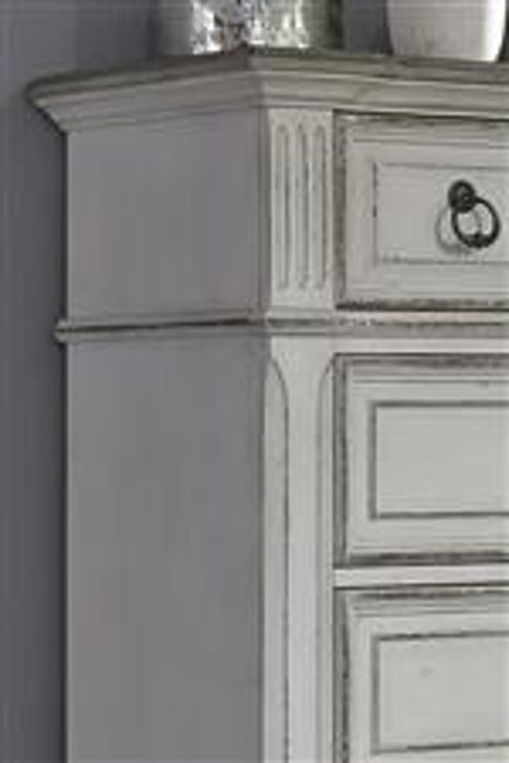 Liberty Furniture Abbey Park Drawer Dresser in Antique White